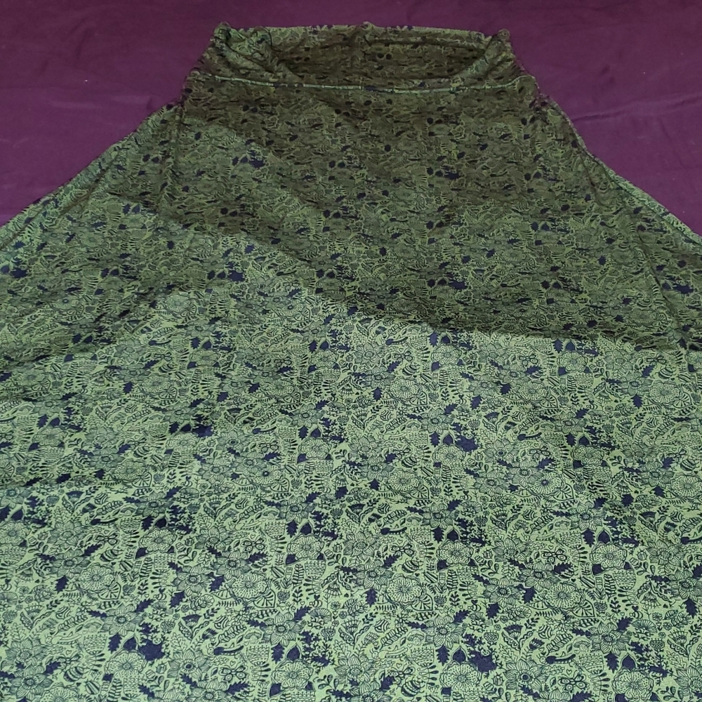 Lularoe skirt